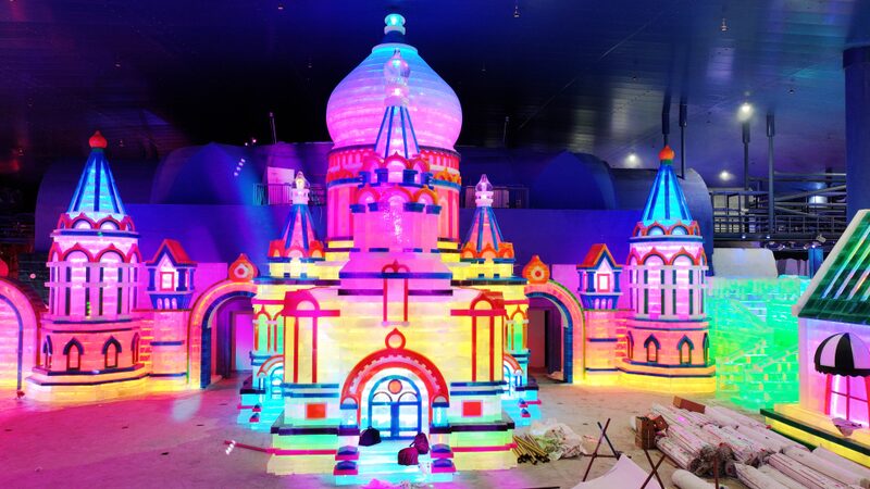 Harbin_s_Ice_World_Unveils_Stunning_Sculptures_of_City_Landmarks____ - News for amigos, by amigos Harbin_s_Ice_World_Unveils_Stunning_Sculptures_of_City_Landmarks____