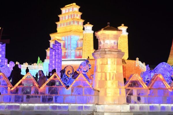 Harbin’s Ice and Snow World: A Frosty Wonderland Awaits! ❄️ Harbin_s_Ice_and_Snow_World__A_Frosty_Wonderland_Awaits____ video poster