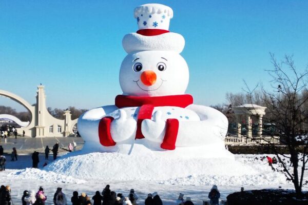 Harbin’s Massive ‘Mr. Snowman’ Completed for Spectacular Snow Sculpture Expo Harbin_s_Massive__Mr__Snowman__Completed_for_Spectacular_Snow_Sculpture_Expo