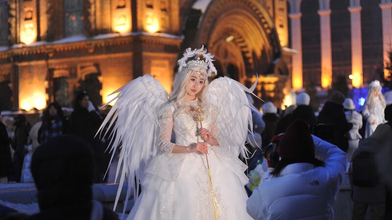 Harbin_s_New_Year_Tourism_Booms__Raking_in_Over__800_Million - News for amigos, by amigos Harbin_s_New_Year_Tourism_Booms__Raking_in_Over__800_Million