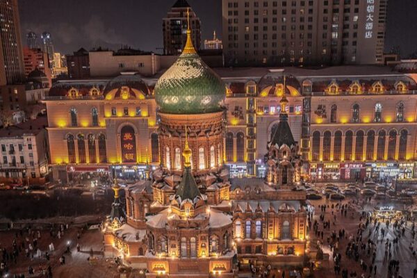 Harbin’s Saint Sophia Cathedral Lights Up the Night Sky ✨ Harbin_s_Saint_Sophia_Cathedral_Lights_Up_the_Night_Sky__