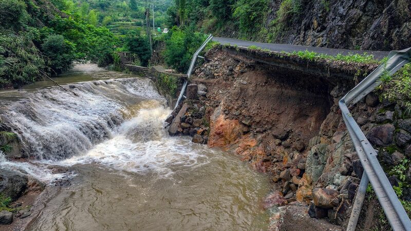 ___Heads_Up__China_Issues_Mountain_Torrent_Alerts_for_Zhejiang__Jiangxi__and_Hunan_