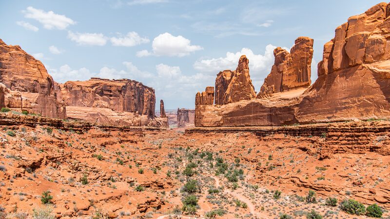 Heatwave_Tragedy__Father_and_Daughter_Hikers_Die_in_Utah_s_Canyonlands - News for amigos, by amigos Heatwave_Tragedy__Father_and_Daughter_Hikers_Die_in_Utah_s_Canyonlands