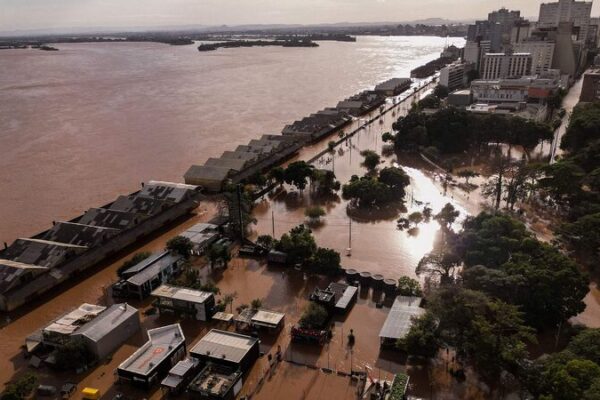 Heavy Rains Halt Rescues as Brazil Floods Claim 100 Lives 🌧️💔 Heavy_Rains_Halt_Rescues_as_Brazil_Floods_Claim_100_Lives____