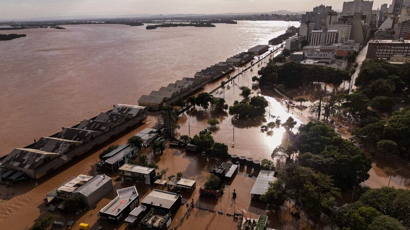 Heavy_Rains_Halt_Rescues_as_Brazil_Floods_Claim_100_Lives____ - News for amigos, by amigos Heavy_Rains_Halt_Rescues_as_Brazil_Floods_Claim_100_Lives____