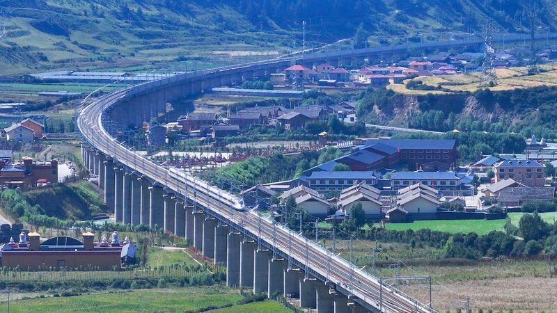 High_Speed_Adventure__Sichuan_Qinghai_Railway_s_New_Section_Cuts_Travel_Time_to_Jiuzhaigou____ - News for amigos, by amigos High_Speed_Adventure__Sichuan_Qinghai_Railway_s_New_Section_Cuts_Travel_Time_to_Jiuzhaigou____