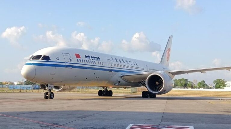 Hola__Cuba__Air_China_Resumes_Flights_as_Visa_Free_Policy_Kicks_Off
