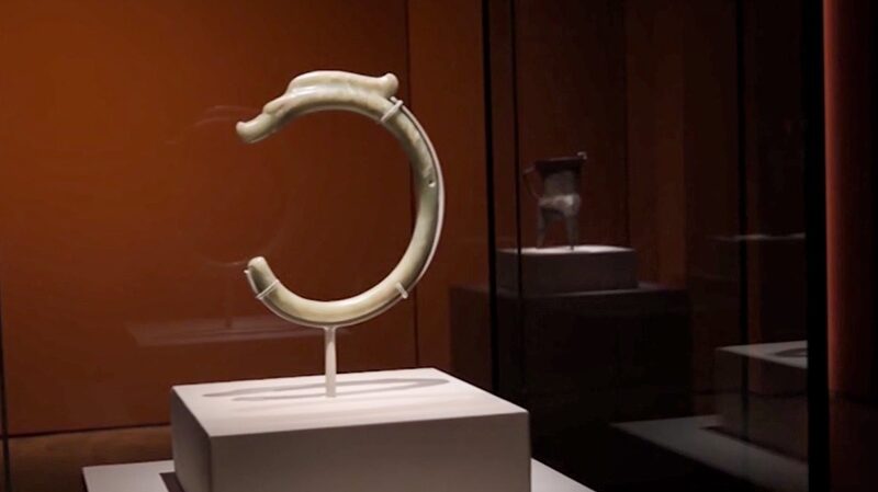 Hong_Kong_Palace_Museum_Unveils__Origins_of_Chinese_Civilization__Exhibition___poster - News for amigos, by amigos Hong_Kong_Palace_Museum_Unveils__Origins_of_Chinese_Civilization__Exhibition__ video poster