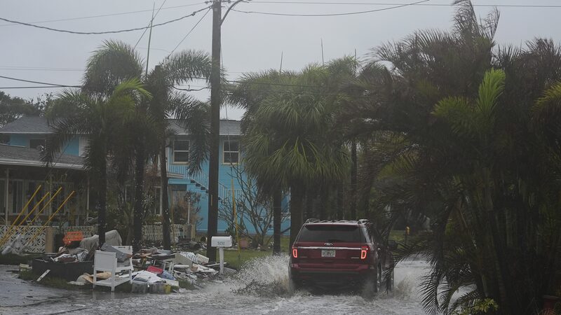 Hurricane_Milton_Slams_into_Florida__Tampa_Bay_Braces_for_Impact____poster - News for amigos, by amigos Hurricane_Milton_Slams_into_Florida__Tampa_Bay_Braces_for_Impact___ video poster