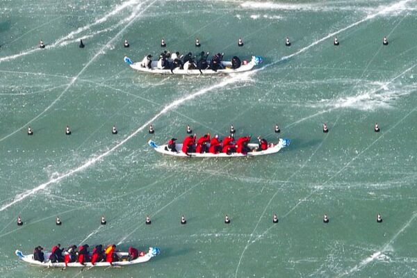 🔥 Ice Dragon Boat Races Set Yinchuan Ablaze with Winter Fun! 🐉❄️ __Ice_Dragon_Boat_Races_Set_Yinchuan_Ablaze_with_Winter_Fun_____