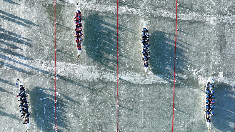 Ice_Dragon_Boats_Glide_in_Jinzhou__China_s_Coolest_Race_Kicks_Off_ - News for amigos, by amigos Ice_Dragon_Boats_Glide_in_Jinzhou__China_s_Coolest_Race_Kicks_Off_
