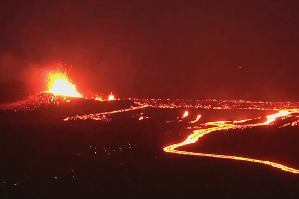 🌋 Iceland’s Volcano Erupts Again: Lava Lights Up the Sky! __Iceland_s_Volcano_Erupts_Again__Lava_Lights_Up_the_Sky_ video poster