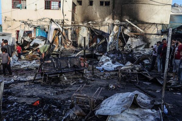 Israeli Tanks Advance into Gaza City Amid Rising Tensions Israeli_Tanks_Advance_into_Gaza_City_Amid_Rising_Tensions