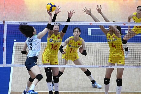 Japan Edges Out China in Thrilling Volleyball Quarterfinals 🏐🔥 Japan_Edges_Out_China_in_Thrilling_Volleyball_Quarterfinals___