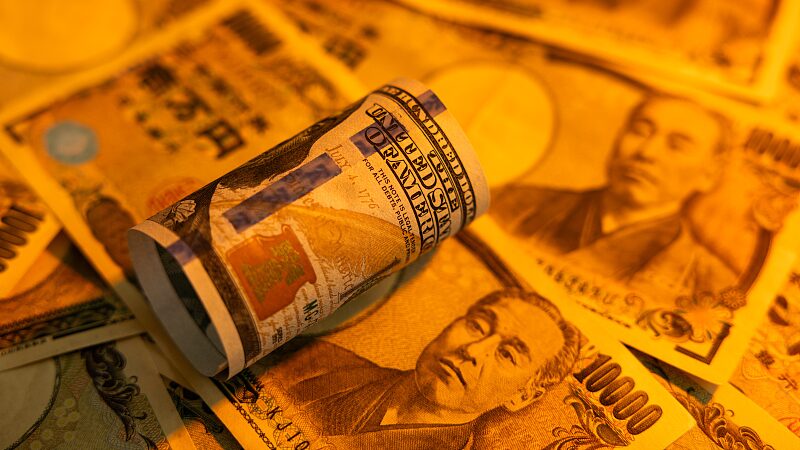 Japan_s_Yen_Plummets_to_Weakest_Level_Since_1990___ - News for amigos, by amigos Japan_s_Yen_Plummets_to_Weakest_Level_Since_1990___