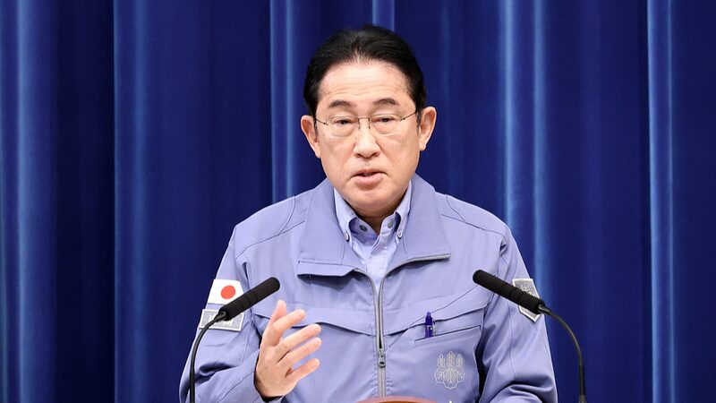 Japanese_PM_Holds_Press_Conference_After_Quakes_Kill_78_in_Western_Japan video poster