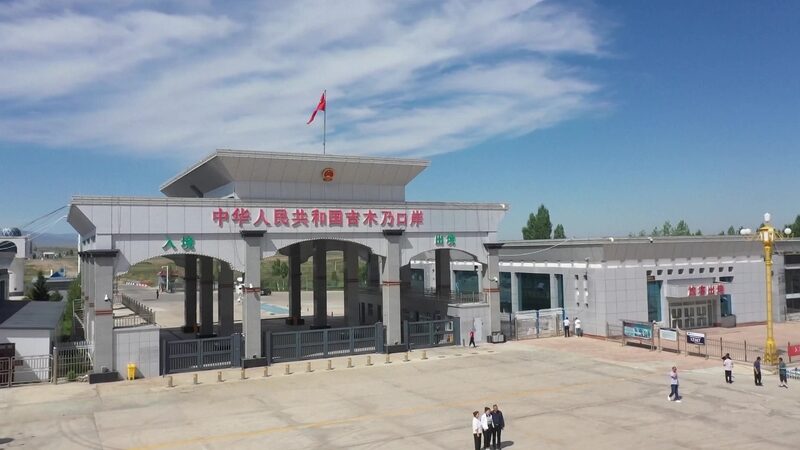 Jeminay_Port_in_Xinjiang_Hits_10_Year_High_in_Cross_Border_Trips__
