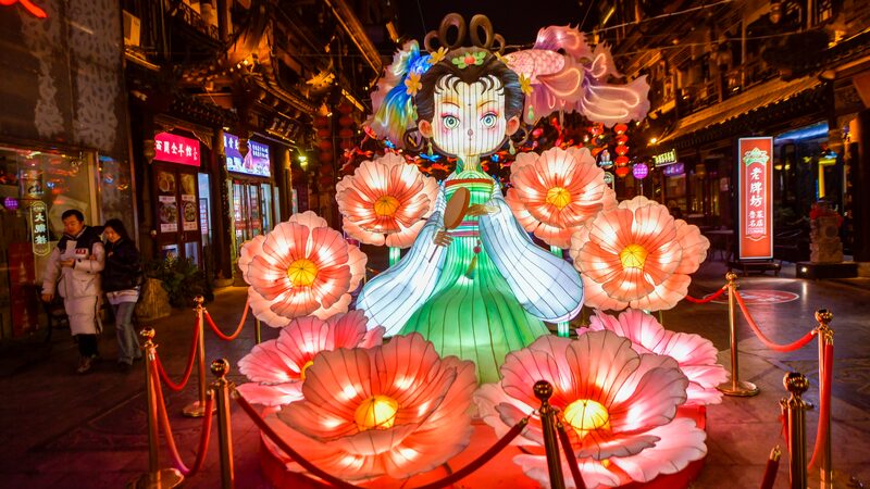 Jinan_Shines_Bright_with_Colorful_Lanterns_for_Xiaonian_Festival__
