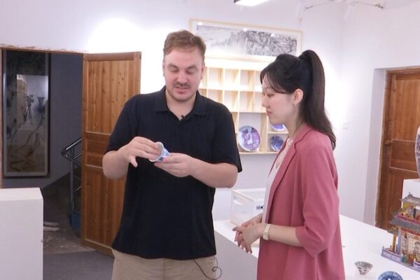 Jingdezhen’s Porcelain Magic: Where East Meets West in China’s Ceramic Capital Jingdezhen_s_Porcelain_Magic__Where_East_Meets_West_in_China_s_Ceramic_Capital video poster