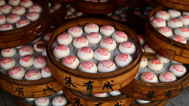 Jinhua_s_Red_Stamped_Buns__A_Tasty_Tradition_Bringing_Prosperity_This_Lunar_New_Year