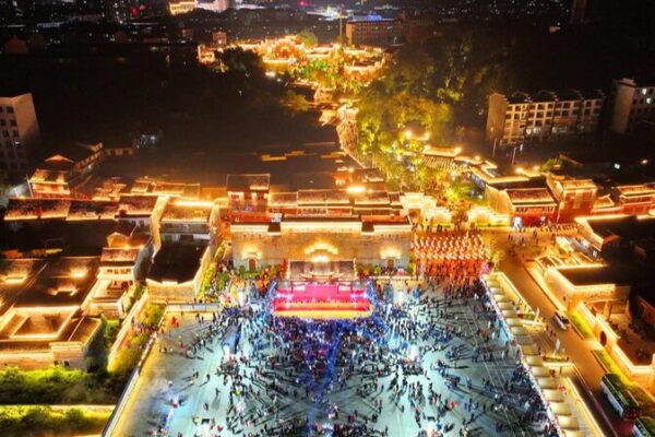 Jinxi’s Dazzling Nights: Ancient Streets Come Alive Under the Stars Jinxi_s_Dazzling_Nights__Ancient_Streets_Come_Alive_Under_the_Stars
