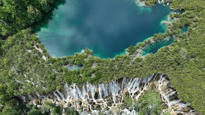 Journey_Through_Jiuzhaigou__A_Vibrant_Tour_with_Zhao_Demeng___poster - News for amigos, by amigos Journey_Through_Jiuzhaigou__A_Vibrant_Tour_with_Zhao_Demeng__ video poster