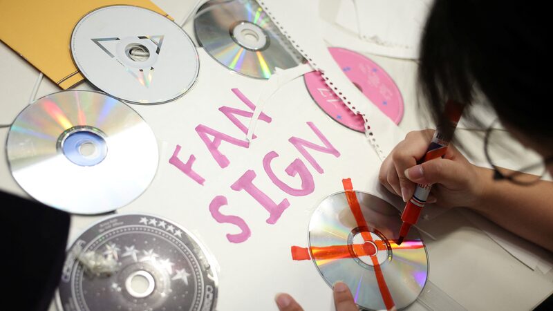 K_Pop_CD_Waste_Under_Fire_as_South_Korea_Hosts_Plastic_Waste_Talks - News for amigos, by amigos K_Pop_CD_Waste_Under_Fire_as_South_Korea_Hosts_Plastic_Waste_Talks