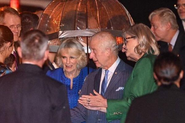 King Charles and Queen Camilla Touch Down in Australia for Epic Tour 🇬🇧✈️🇦🇺 King_Charles_and_Queen_Camilla_Touch_Down_in_Australia_for_Epic_Tour_______