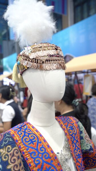 Korla_s_Heritage_Market_Showcases_Xinjiang_s_Rich_Culture___ video poster