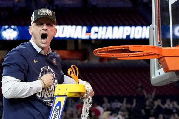 Lakers Target UConn Coach Dan Hurley for Head Coach Position Lakers_Target_UConn_Coach_Dan_Hurley_for_Head_Coach_Position