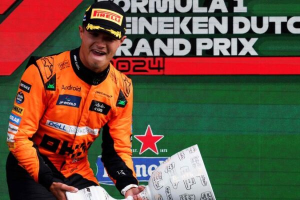 Lando Norris Shocks Dutch GP: Ends Verstappen’s Home Winning Streak 🏁🔥 Lando_Norris_Shocks_Dutch_GP__Ends_Verstappen_s_Home_Winning_Streak___