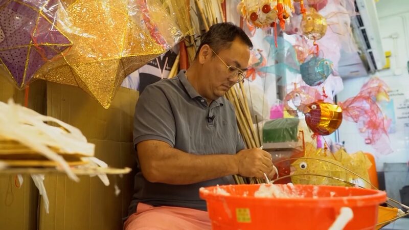 Lantern_Magic_in_Hong_Kong__Meet_Kenneth_Mo__Keeper_of_a_Bright_Tradition___poster - News for amigos, by amigos Lantern_Magic_in_Hong_Kong__Meet_Kenneth_Mo__Keeper_of_a_Bright_Tradition__ video poster