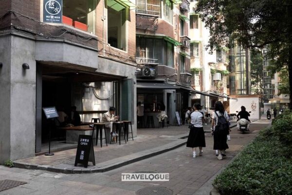 Liuyun Residential Community: Guangzhou’s Hidden Oasis for Urban Explorers 🌿 Liuyun_Residential_Community__Guangzhou_s_Hidden_Oasis_for_Urban_Explorers__