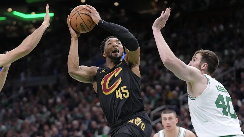 Luka_Doncic_Shines_as_Mavericks_Defeat_Thunder_119_110__ - News for amigos, by amigos Luka_Doncic_Shines_as_Mavericks_Defeat_Thunder_119_110__