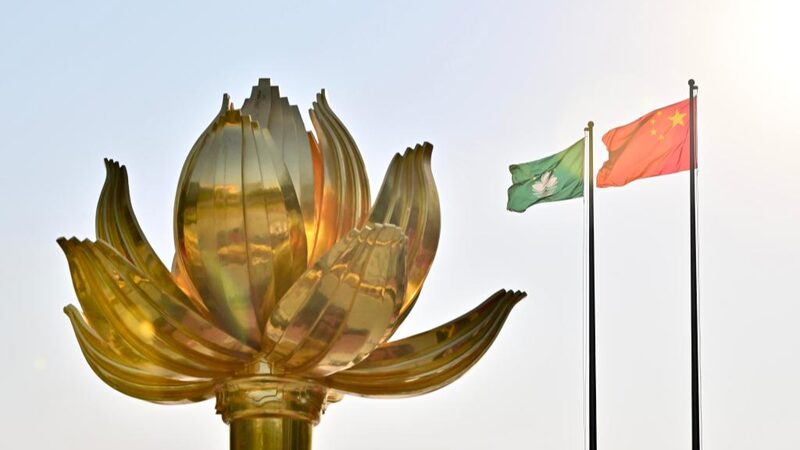 Macao_s_Chief_Executive_Urges_Media_to_Share__One_Country__Two_Systems__Success_Story__ - News for amigos, by amigos __Macao_s_Chief_Executive_Urges_Media_to_Share__One_Country__Two_Systems__Success_Story__