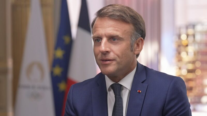 Macron_Applauds_Chinese_Athletes_at_Paris_2024_Olympics_____ video poster