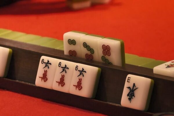 Mahjong Fever Sweeps Indian Cities: The Chinese Tile Game Captivating Urban Youth Mahjong_Fever_Sweeps_Indian_Cities__The_Chinese_Tile_Game_Captivating_Urban_Youth