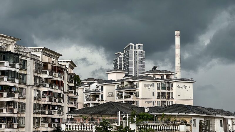 Massive_Downpour_in_Guangdong__86_000_Evacuated_as_Rain_Disrupts_Travel___ - News for amigos, by amigos Massive_Downpour_in_Guangdong__86_000_Evacuated_as_Rain_Disrupts_Travel___
