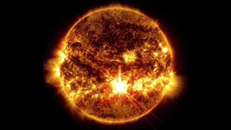 Massive_Solar_Storm_Set_to_Light_Up_Skies_This_Thursday___ - News for amigos, by amigos Massive_Solar_Storm_Set_to_Light_Up_Skies_This_Thursday___