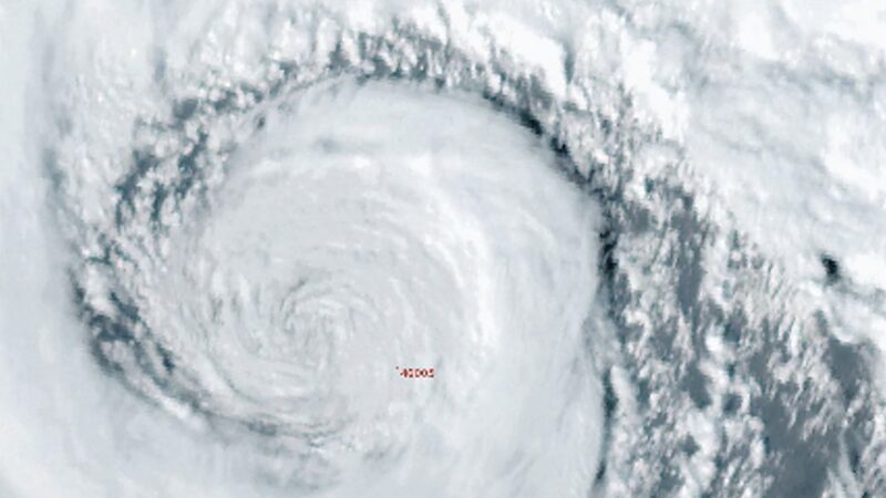 Massive__Bomb_Cyclone__Slams_U_S__West_Coast_with_Fierce_Winds_and_Torrential_Rain____ - News for amigos, by amigos Massive__Bomb_Cyclone__Slams_U_S__West_Coast_with_Fierce_Winds_and_Torrential_Rain____