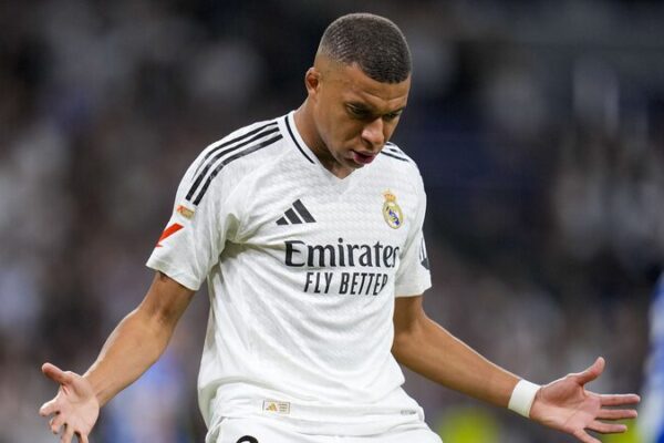 Mbappé’s Magic: Real Madrid Triumphs 3-2 Over Alaves in La Liga Thriller Mbappe__s_Magic__Real_Madrid_Triumphs_3_2_Over_Alaves_in_La_Liga_Thriller