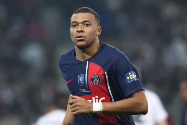 Mbappé’s €55M Battle: Ligue 1 Orders PSG to Pay Up Mbappe__s__55M_Battle__Ligue_1_Orders_PSG_to_Pay_Up