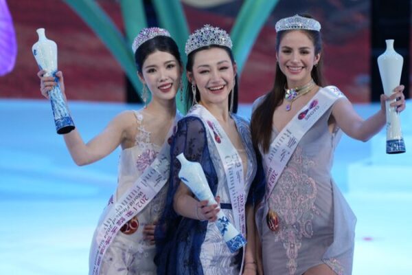 Mei Li Crowned Winner at 2024 Silk Road Miss Tourism of the Globe 🌍👑 Mei_Li_Crowned_Winner_at_2024_Silk_Road_Miss_Tourism_of_the_Globe___