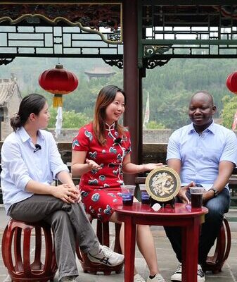 Melodies of Shanxi: CGTN’s Lucy Unites Hearts Through Folk Songs 🎶 Melodies_of_Shanxi__CGTN_s_Lucy_Unites_Hearts_Through_Folk_Songs__ video poster