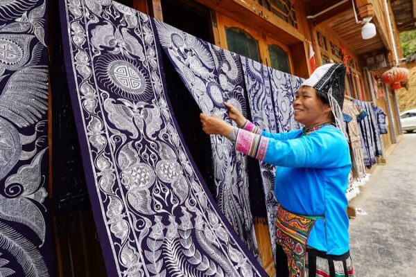 Miao Batik Gets a Fresh Spin in Guizhou! 🎨 Miao_Batik_Gets_a_Fresh_Spin_in_Guizhou___