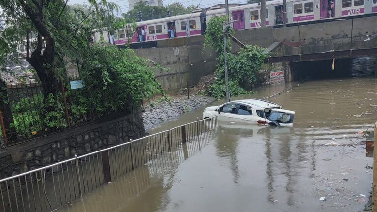 Monsoon_Mayhem__Mumbai_s_Heavy_Rains_Halt_City_Life___