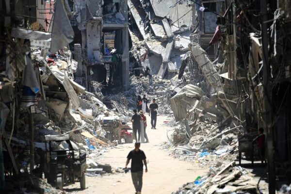 Mountains of Waste in Gaza: A Growing Health Crisis 🚨 Mountains_of_Waste_in_Gaza__A_Growing_Health_Crisis__