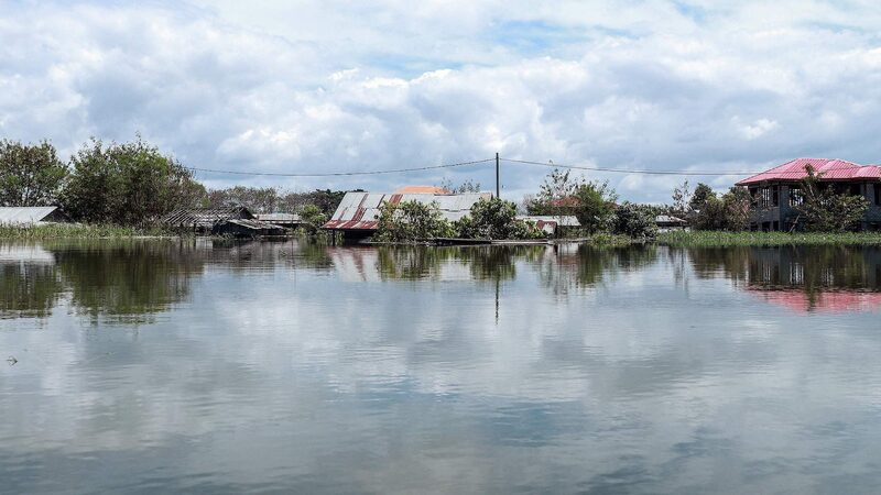 Myanmar_s_Floods_Claim_Nearly_300_Lives_as_Rescue_Efforts_Continue - News for amigos, by amigos __Myanmar_s_Floods_Claim_Nearly_300_Lives_as_Rescue_Efforts_Continue