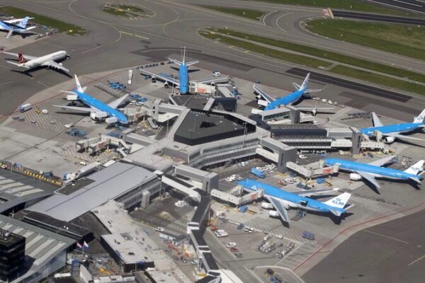 Netherlands to Ban Loud Night Flights at Schiphol Airport by 2025 Netherlands_to_Ban_Loud_Night_Flights_at_Schiphol_Airport_by_2025