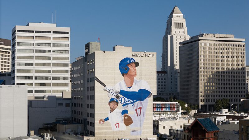 Neymar_Throws_First_Pitch_in_Miami__A_Star_Studded_MLB_Opener - News for amigos, by amigos Neymar_Throws_First_Pitch_in_Miami__A_Star_Studded_MLB_Opener